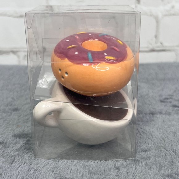 Donut and Coffee Cup Salt Pepper Shaker Set Pair NIB Doughnut Tier Tray Decor - Picture 2 of 7